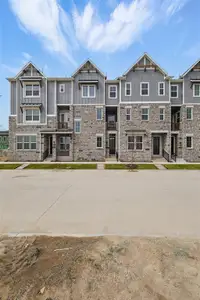 New construction Townhouse house 805 Heights Wy, Plano, TX 75075 - image