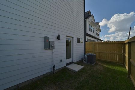 New construction Single-Family house 515A Egan St, Houston, TX 77020 null- photo 38 38