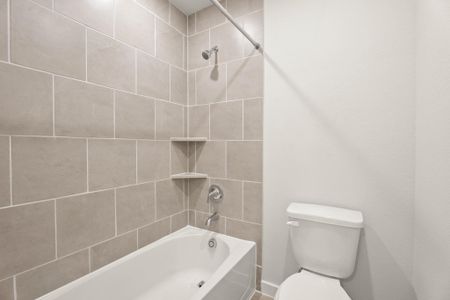 New construction Single-Family house 23606 Zinfandel Dr, Alvin, TX 77511 plan Savannah - image 16