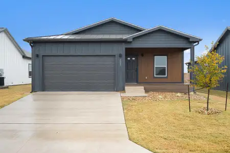 New construction Single-Family house 2027 Applewood Dr, Lockhart, TX 78644 plan TRAVIS - image