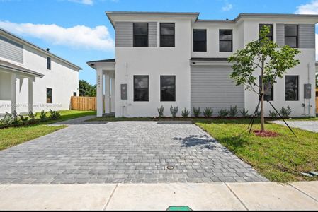 New construction Townhouse house 22001 Sw 114 Ave, Unit 22001, Miami, FL 33170 - photo 0