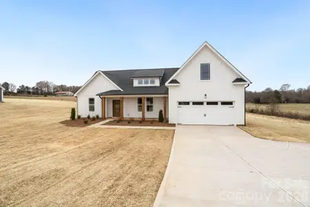 New construction Single-Family house 1941 Maiden Salem Rd, Lincolnton, NC 28092 - image