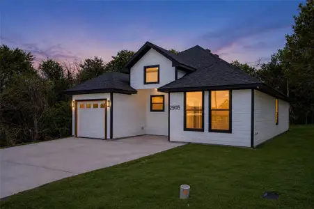 New construction Single-Family house 2905 Brazos River Dr, Granbury, TX 76048 - image