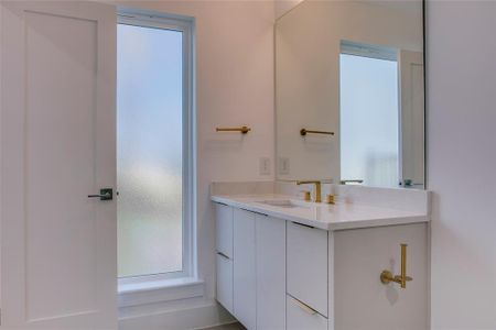 New construction Single-Family house 2313 S Vernon Ave, Dallas, TX 75224 - image 19