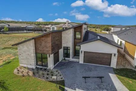 New construction Single-Family house 105 Via Roma Ct, Horseshoe Bay, TX 78657 - image