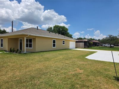 New construction Single-Family house 5051 Ventura Ln, Houston, TX 77021 - image