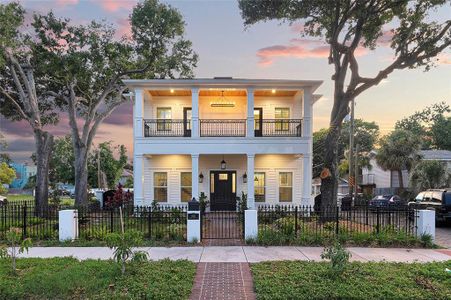 New construction Single-Family house 608 Grove St N, St. Petersburg, FL 33701 - image