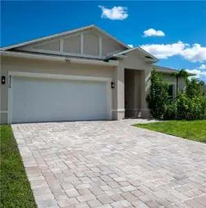New construction Single-Family house 8336 100Th Ave, Vero Beach, FL 32967 - image