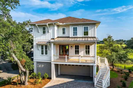 New construction Single-Family house 813 Harbour Watch Ct, Mount Pleasant, SC 29464 - image