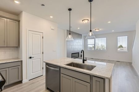 New construction Townhouse house 374 N Geneva St, Aurora, CO 80010 Lowry Interior- photo 8 8