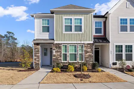 New construction Townhouse house 389 Channel Drop Dr, Clayton, NC 27520 - image
