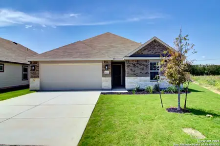 New construction Single-Family house 947 Cloudy Sky Rd, New Braunfels, TX 78130 plan Driskill - image