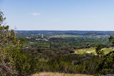New construction  house 152 Countless Views Dr N, Kerrville, TX 78028 - image