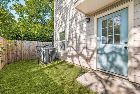 New construction Single-Family house 8357 Tate St, Houston, TX 77028 - image