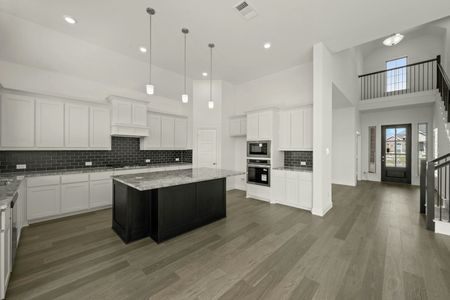 New construction Single-Family house 974 Reeves Dr, DeSoto, TX 75115 plan Manor (Courtyard) - image 9
