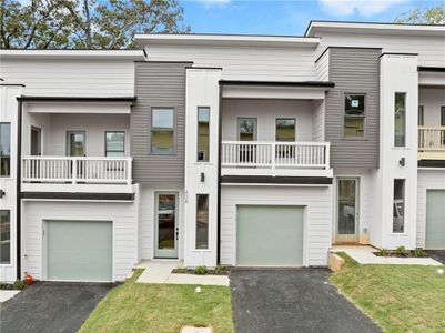 New construction Townhouse house 372 Forrest Avenue, Gainesville, GA 30501 - photo 0