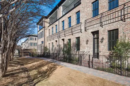 New construction Townhouse house 4066 Oak Cir, Addison, TX 75001 - image