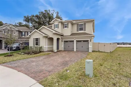 New construction Single-Family house 594 Via Bella Ct, Howey-in-the-Hills, FL 34737 plan Biscayne - image