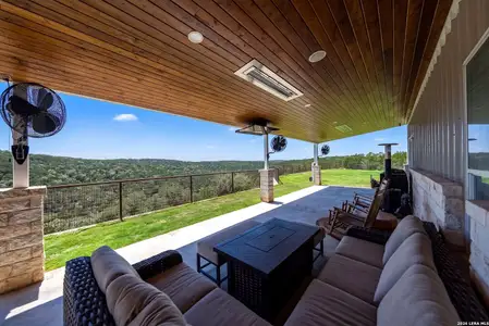 New construction Single-Family house 225 Arrowhead Ln, Bandera, TX 78063 - image