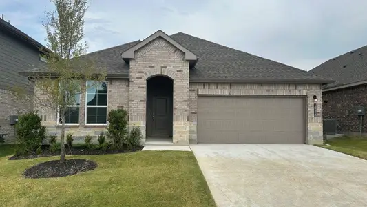 New construction Single-Family house 10528 Blue Lapis Rd, Fort Worth, TX 76036 plan LARK - image