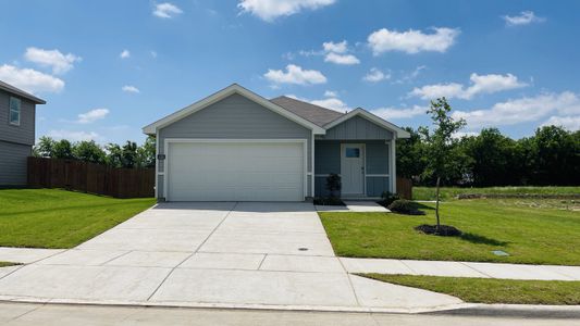 New construction Single-Family house 4105 Woodhill Bend Dr, Fort Worth, TX 76036 plan Caprock - image
