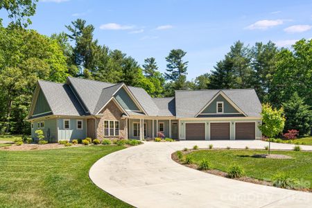New construction Single-Family house 30 Shipman Pkwy, Flat Rock, NC 28731 - image