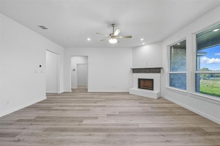 New construction Single-Family house 144 Loveta Ln, Boyd, TX 76023 plan Iverson III - image 11