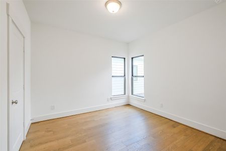 New construction Single-Family house 3520 Harvest Dance Dr, Houston, TX 77008 - image 19