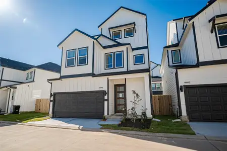 New construction Single-Family house 8926 Grovner Pl, Houston, TX 77055 - image