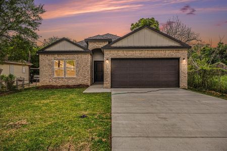 New construction Single-Family house 2301 Boss St, La Marque, TX 77568 - image