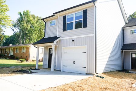New construction Townhouse house 1620 Byrum St, Charlotte, NC 28216 - image