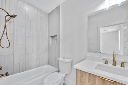 New construction Single-Family house 1805 Emir St, Unit G, Houston, TX 77009 - image 18