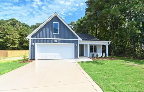 New construction Single-Family house 5823 Panther Dr, Hope Mills, NC 28348 - image