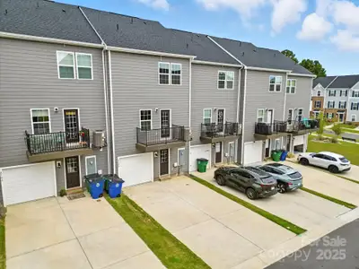 New construction Townhouse house 2108 Trout Lily Ln, Unit 198, Matthews, NC 28104 - image
