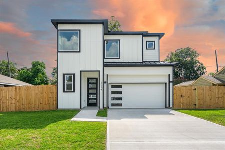 New construction Single-Family house 3634 Florinda St, Houston, TX 77021 - photo 0