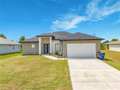 New construction Single-Family house 2921 7Th St Sw, Lehigh Acres, FL 33976 - image