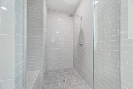 New construction Townhouse house 6330 Paddington Bend Dr, Houston, TX 77008 - image 15