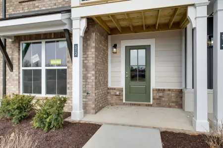 New construction Single-Family house 512 Mantes Pvt Aly, Hendersonville, TN 37075 plan Harrington Rowhome - image 3