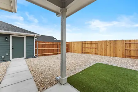 New construction Single-Family house 2542 Violet Theo Ln, Round Rock, TX 78665 plan The Crosshaven - image 4