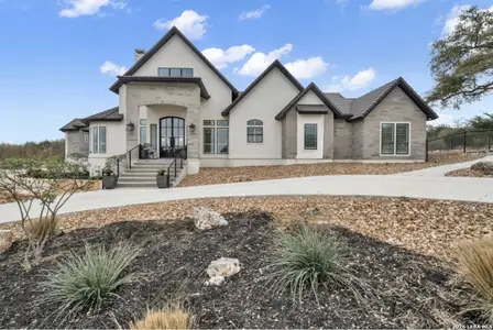 New construction Single-Family house 5920 Verden Rdg, New Braunfels, TX 78132 - image