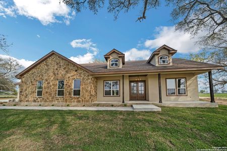 New construction Single-Family house 313 Firewheel, Floresville, TX 78114 - image