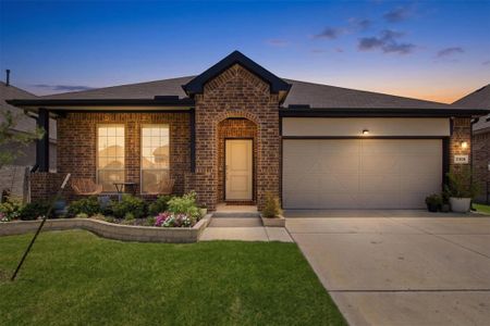 New construction Single-Family house 3308 Chasemoor Dr, Denton, TX 76207 plan Serenade - image