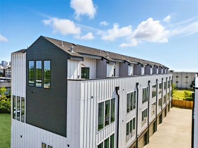 New construction Townhouse house 312 N Lancaster Ave, Unit 101, Dallas, TX 75203 - image