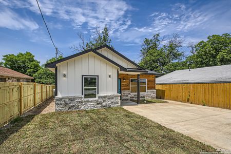 New construction Single-Family house 241 Hawthorne St, San Antonio, TX 78214 null- photo 1 1