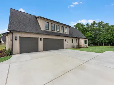 New construction Single-Family house 10039 Lakeside Oaks Dr, Plantersville, TX 77363 - image