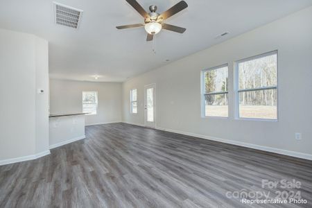 New construction Single-Family house 245 Robinson Clemmer Road, Dallas, NC 28034 - photo 12 12