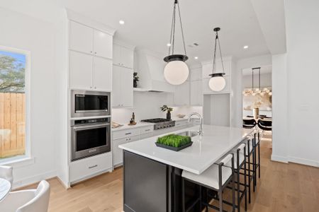 New construction Single-Family house 9603 Carousel Ln, Houston, TX 77080 - image 13