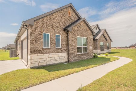 New construction Single-Family house 430 Harvest Time Ln, Venus, TX 76084 plan Stockyard - image