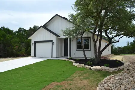 New construction Single-Family house 729 Canyon Bnd, Canyon Lake, TX 78133 - image