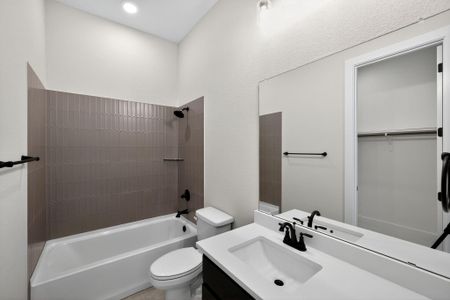 New construction Single-Family house 205 Three Rivers Rd, Georgetown, TX 78633 plan The Emory - image 7